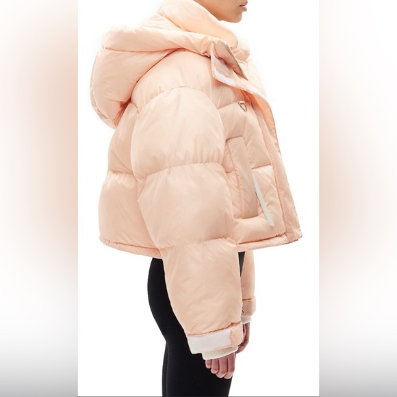 Shoreditch Ski Club Willow Short Puffer Jacket in Peach Size L NWOT - Picture 2 of 9
